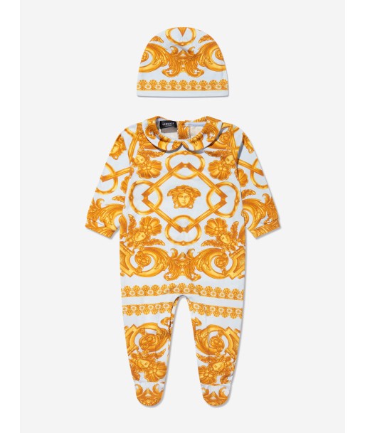 Versace Baby Boys Babygrow And Hat Gift Set in Blue Comment ça marche