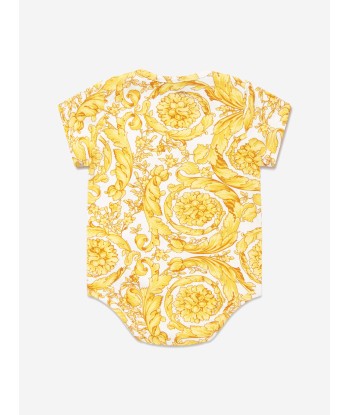 Versace Baby Barocco Print Bodysuit in Gold Comparez plus de prix