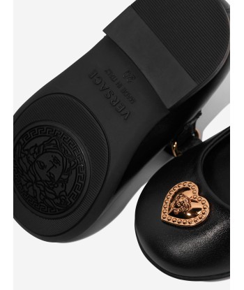 Versace Girls Heart Logo Shoes in Black chez Cornerstreet bien 