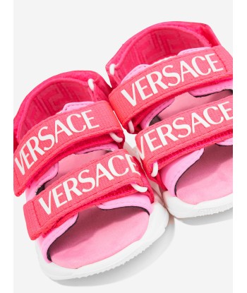 Versace Girls Logo Strap Sandals in Pink ouvre sa boutique