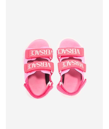 Versace Girls Logo Strap Sandals in Pink ouvre sa boutique