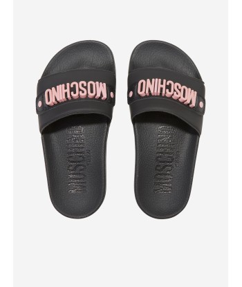 Moschino Girls Lettering Logo Sliders in Black est présent 