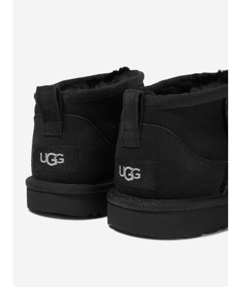 UGG Kids Classic Ultra Mini Boots in Black des créatures d'habitude