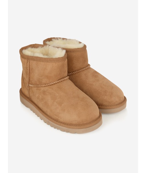 UGG AUSTRALIA SHEEPSKIN CLASSIC SHORT BOOTS basket pas cher