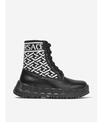 Versace Girls Leather La Greca Lace Up Boots est présent 