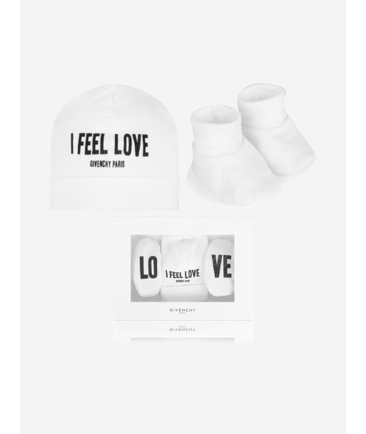 Givenchy  I Feel Love Hat & Booties Gift Set Les magasins à Paris